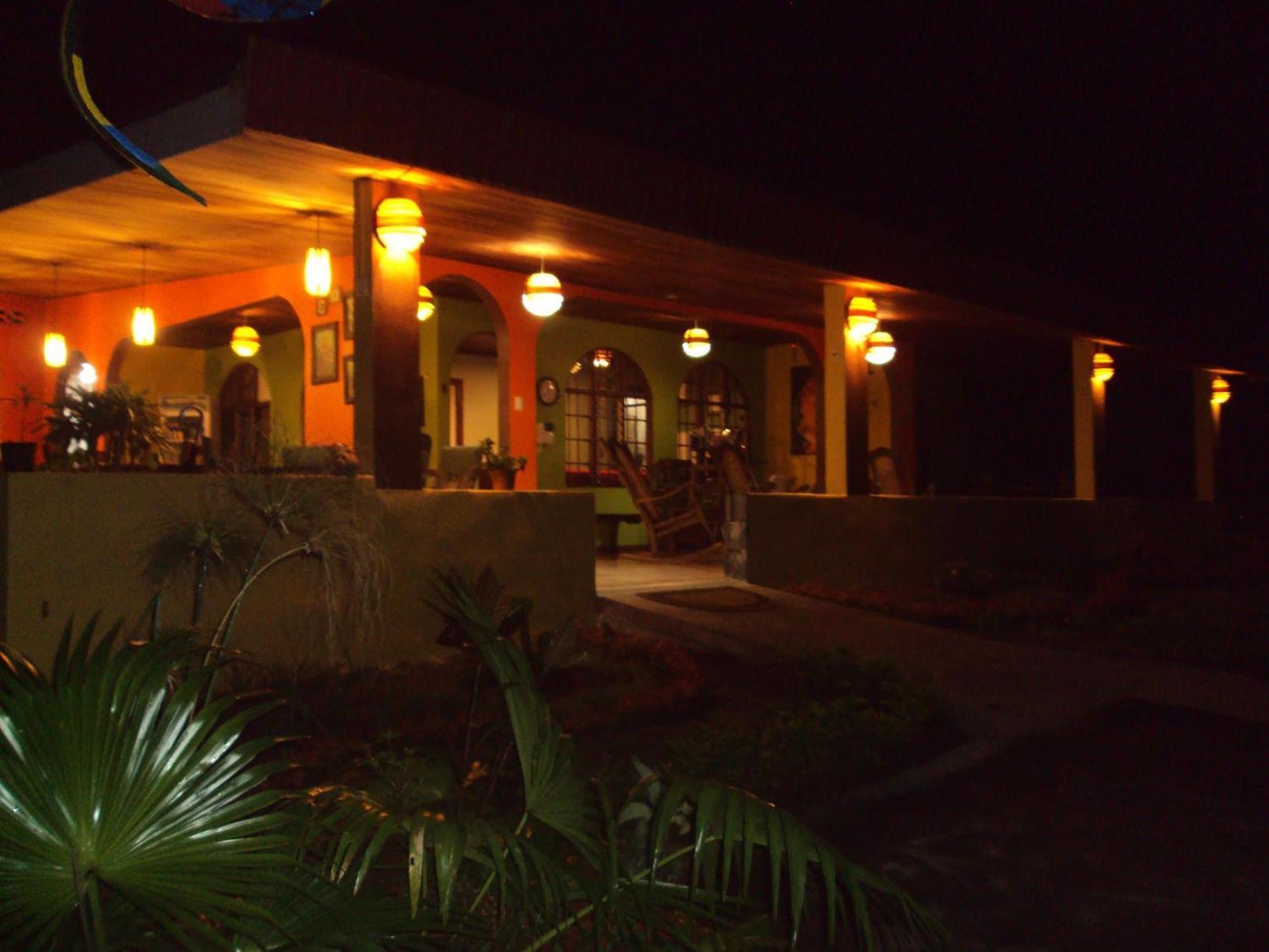 Pilas Aparthotel Villa Pacande & Rooms المظهر الخارجي الصورة
