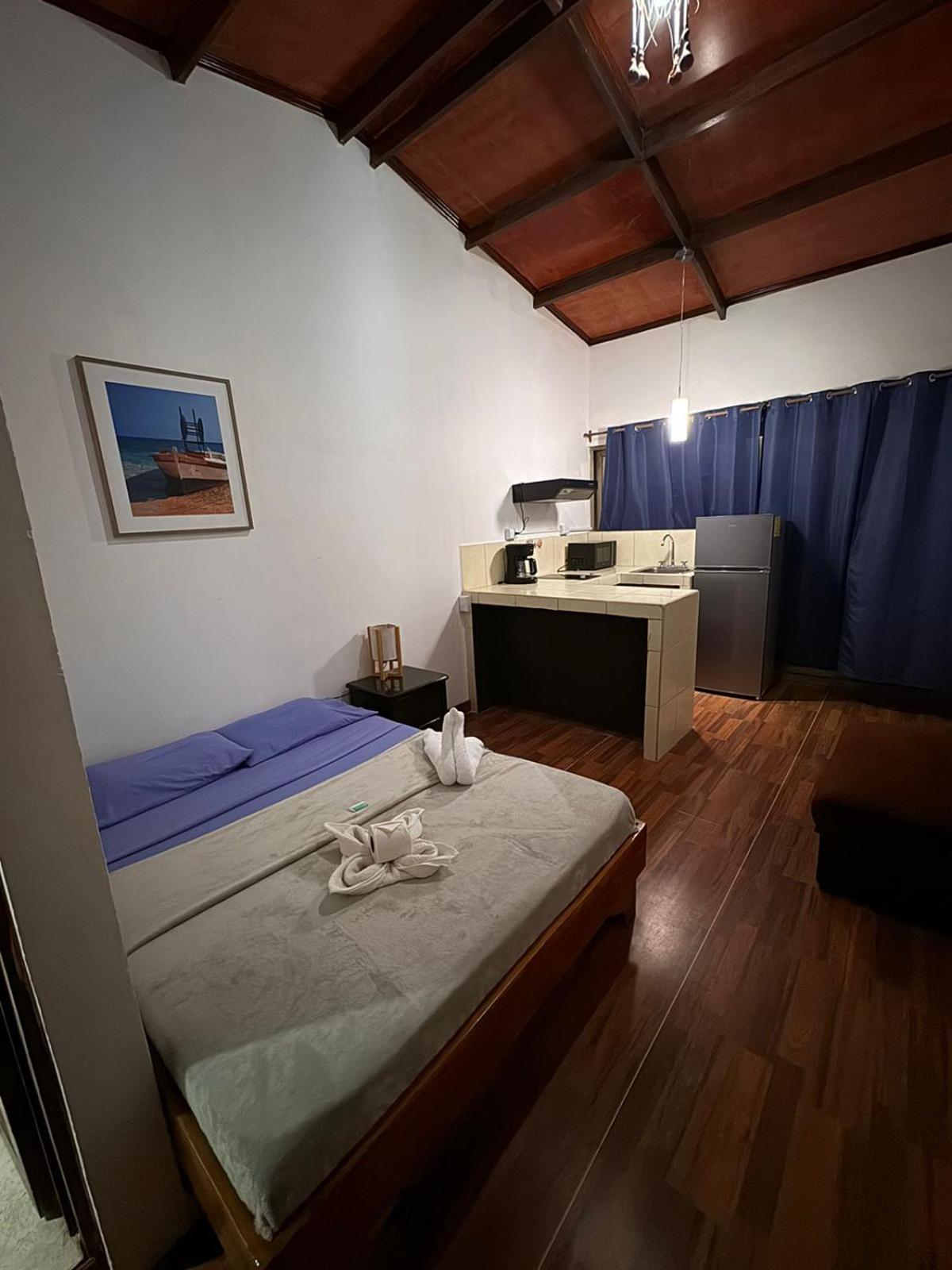 Pilas Aparthotel Villa Pacande & Rooms الغرفة الصورة
