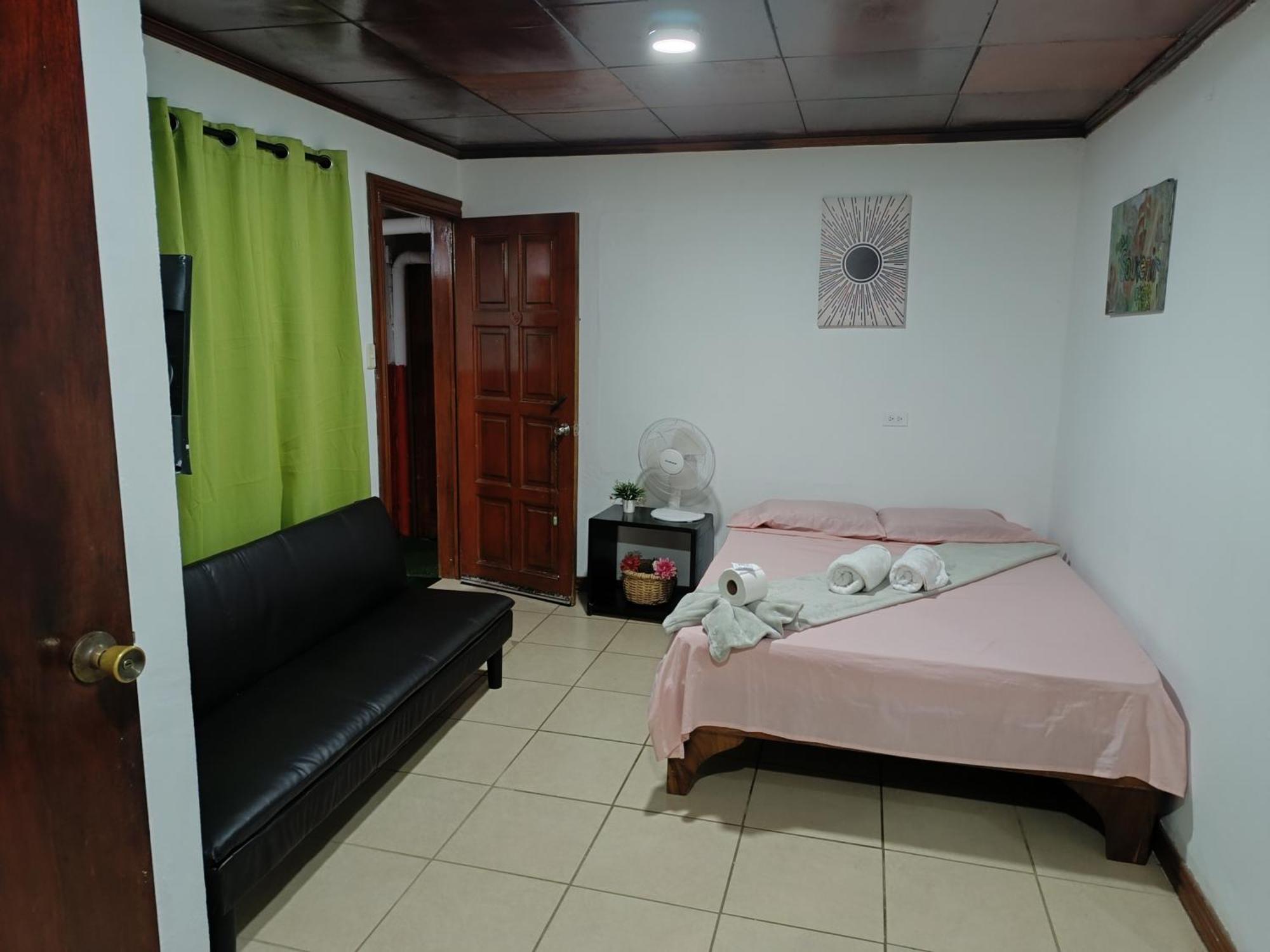 Pilas Aparthotel Villa Pacande & Rooms الغرفة الصورة