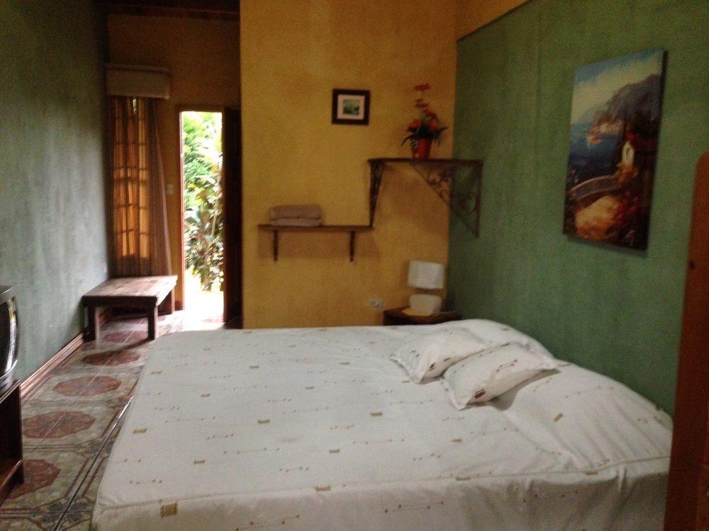 Pilas Aparthotel Villa Pacande & Rooms المظهر الخارجي الصورة