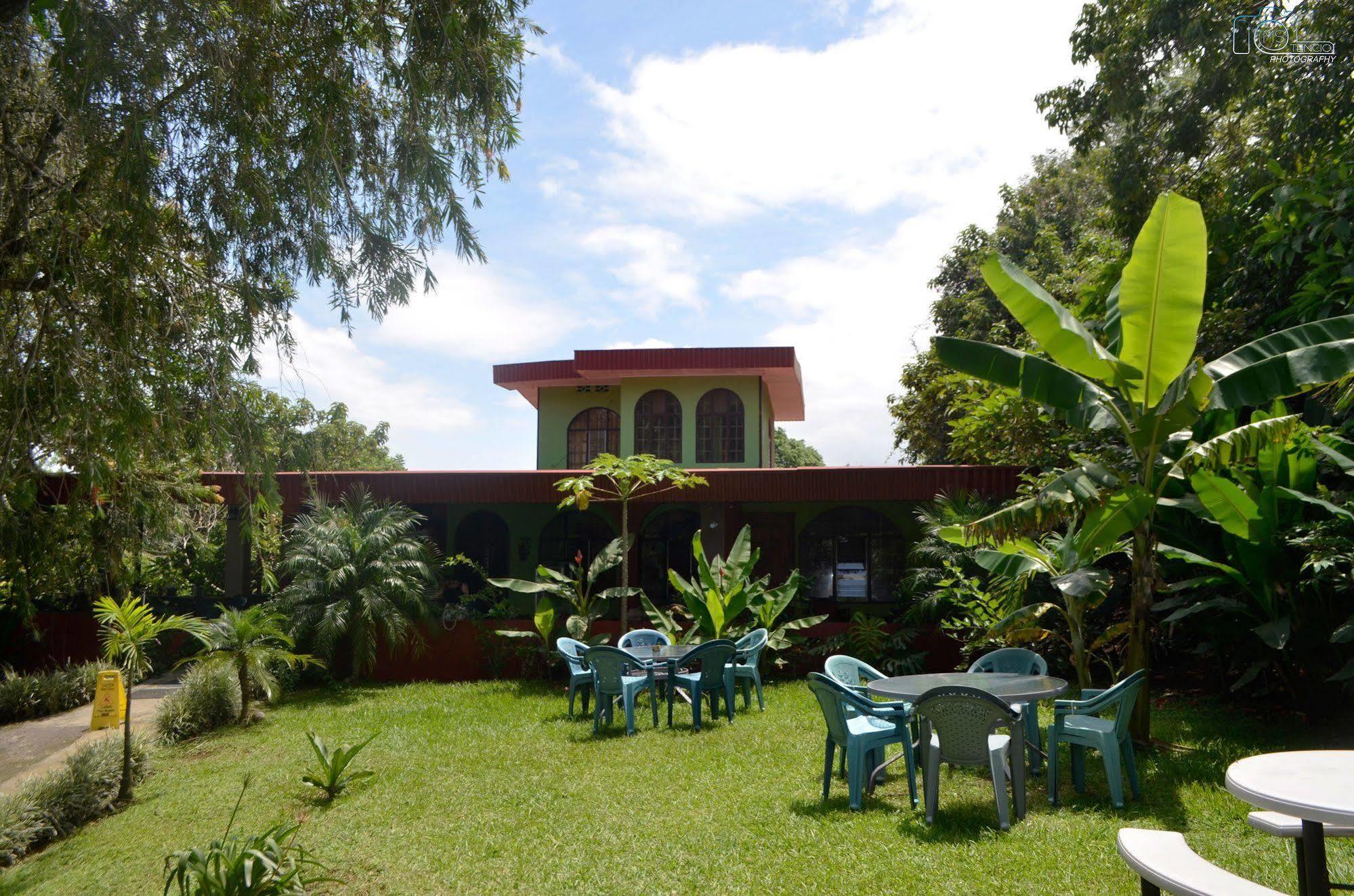 Pilas Aparthotel Villa Pacande & Rooms المظهر الخارجي الصورة